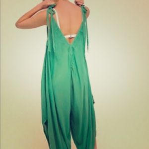 Free People El Porto romper- leaf green